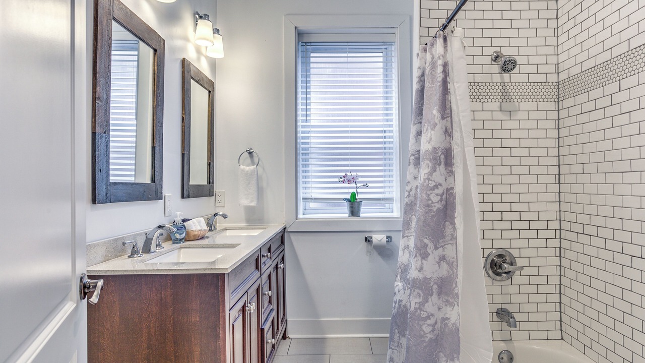 Photo of Bathroom in St. Louis