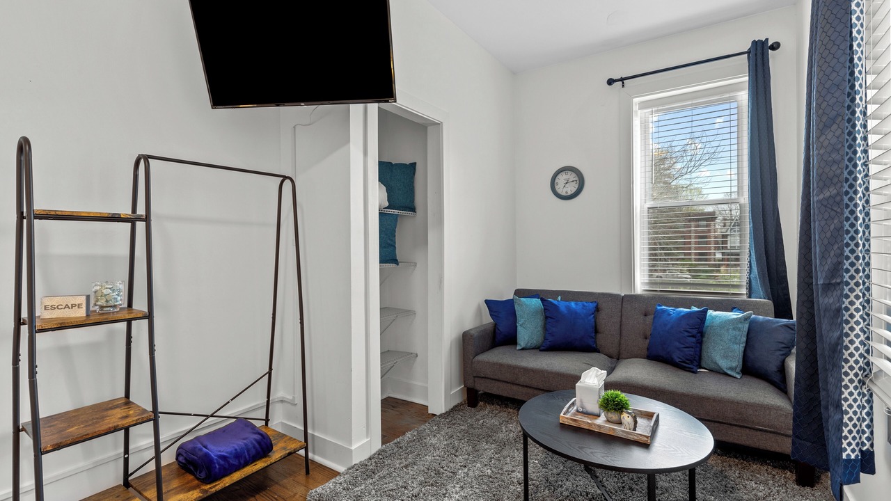 Photo of Livingroom in St. Louis