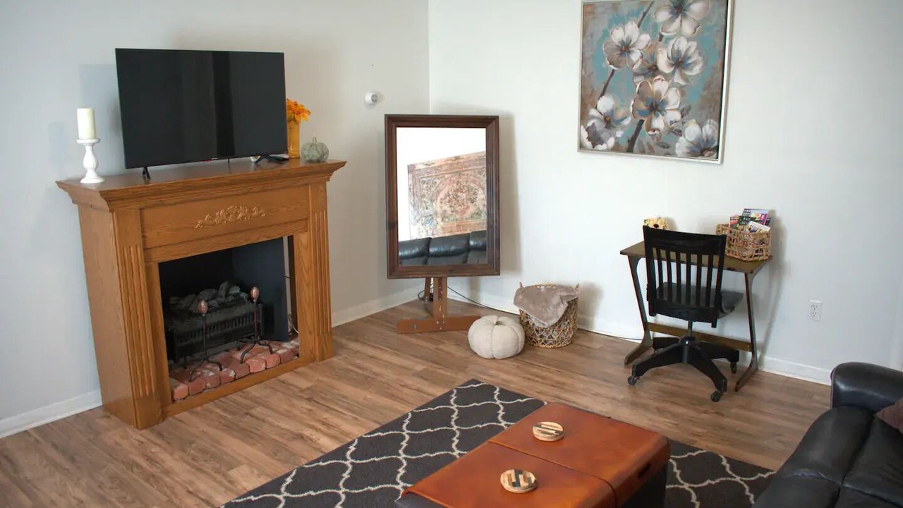 Photo of Livingroom in Corning