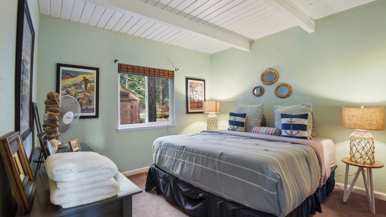 Photo of Bedroom in Carnelian Bay