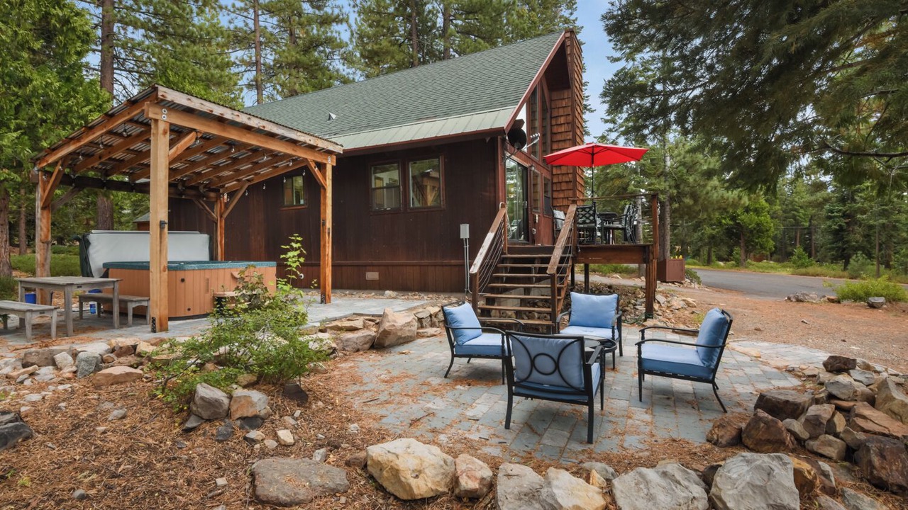Photo of Patio Balcony in Carnelian Bay