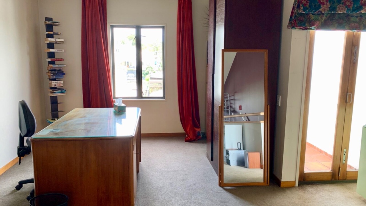 Photo of Others in Ponsonby