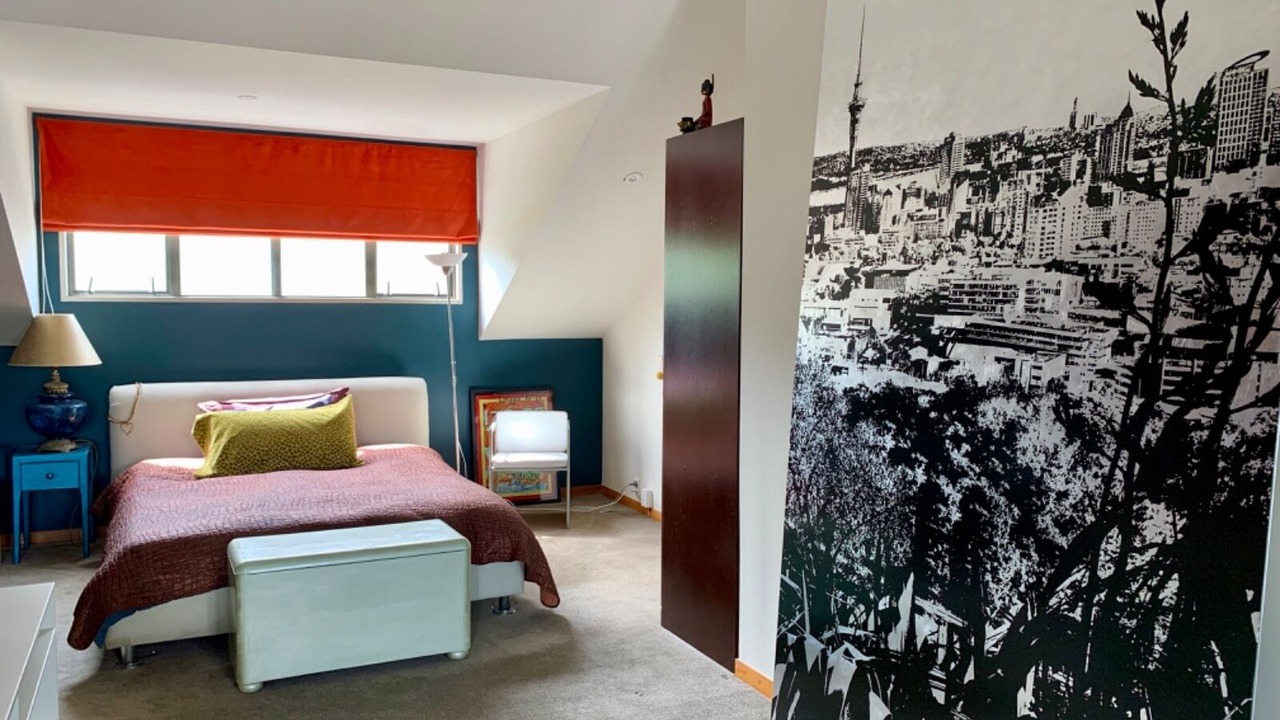 Photo of Others in Ponsonby