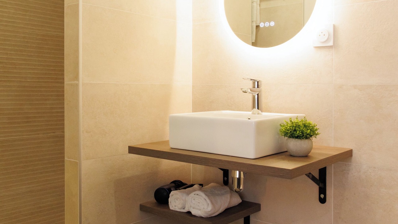 Photo of Bathroom in Saint-Junien