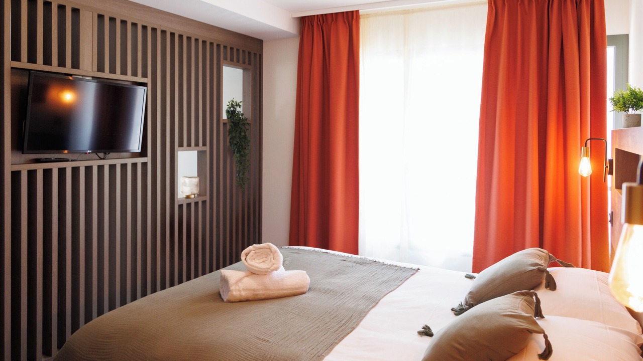 Photo of Bedroom in Saint-Junien