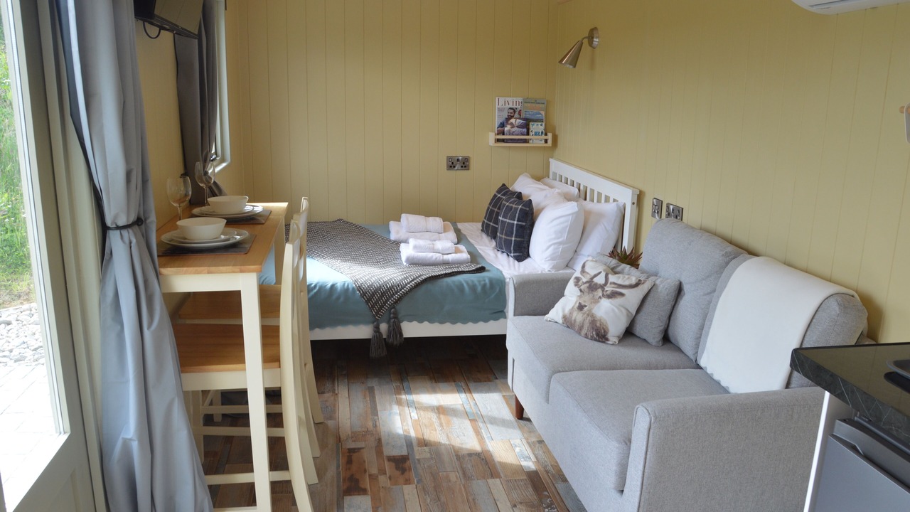 Photo of Livingroom in Pickering