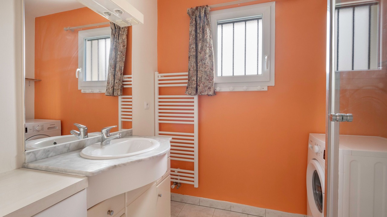 Photo of Bathroom in La Plaine-sur-Mer