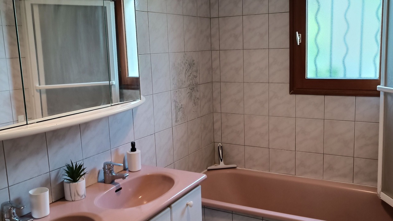 Photo of Bathroom in Leudeville