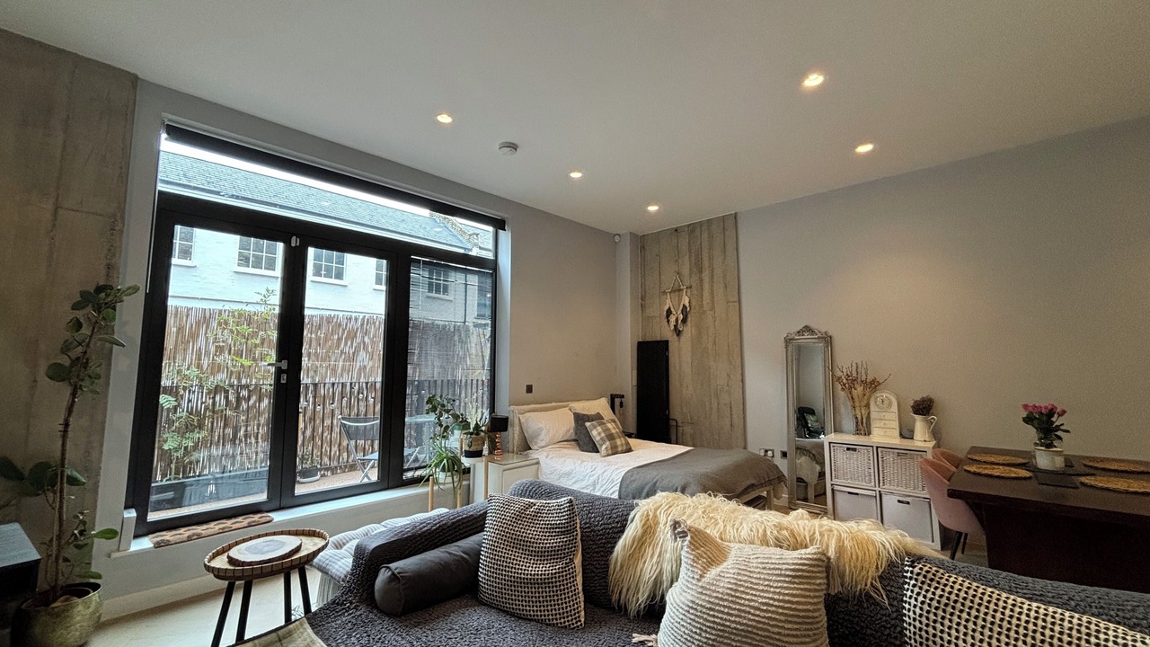 Photo of Others in Hackney