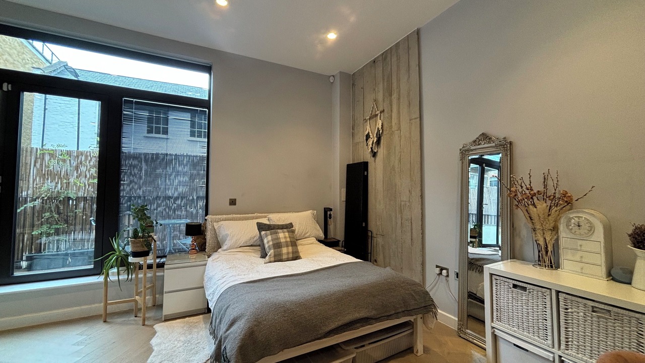 Photo of Others in Hackney