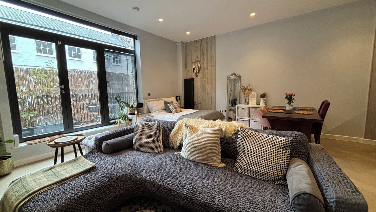 Photo of Others in Hackney