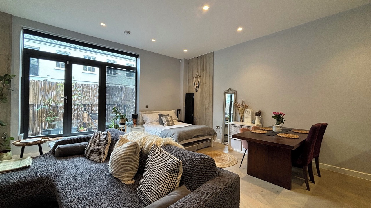 Photo of Others in Hackney