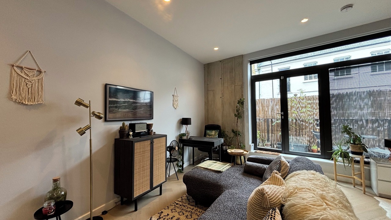 Photo of Livingroom in Hackney