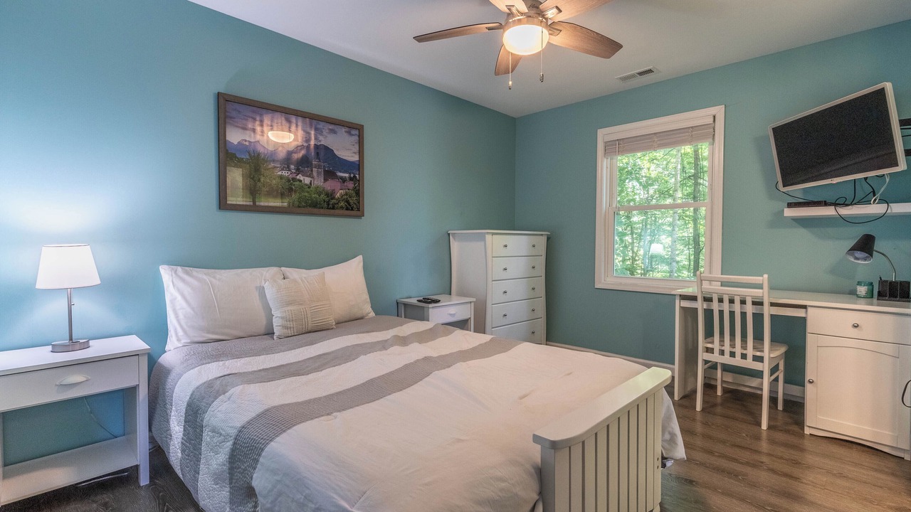 Photo of Bedroom in Bryson City