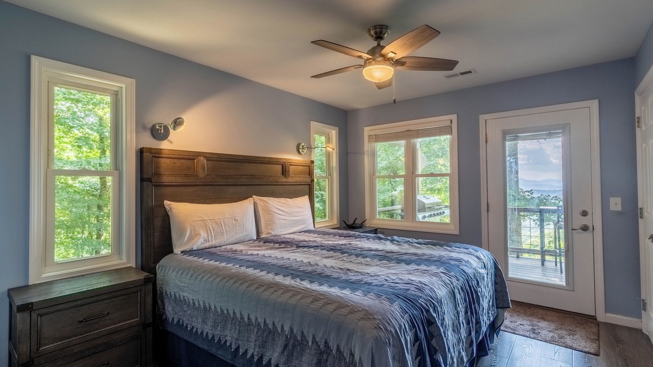 Photo of Bedroom in Bryson City