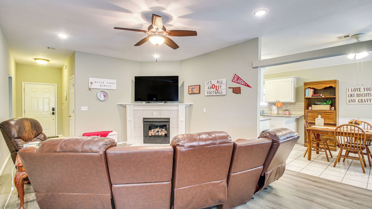 Photo of Livingroom in Norman