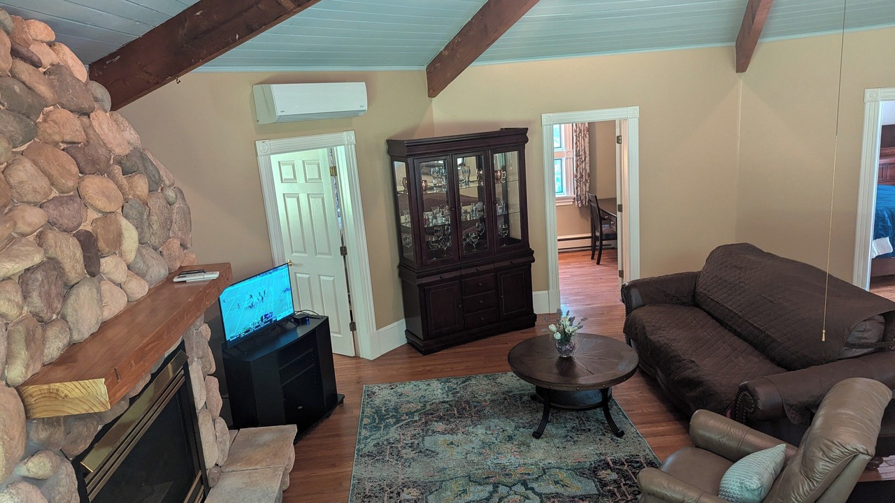 Photo of Others in Rowland