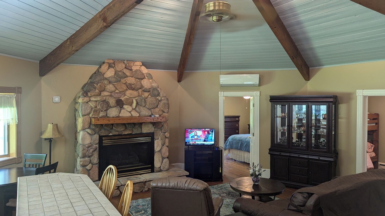 Photo of Others in Rowland