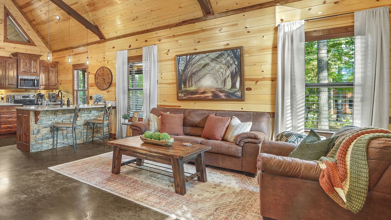Photo of Livingroom in Hochatown