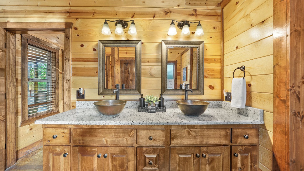 Photo of Bathroom in Hochatown