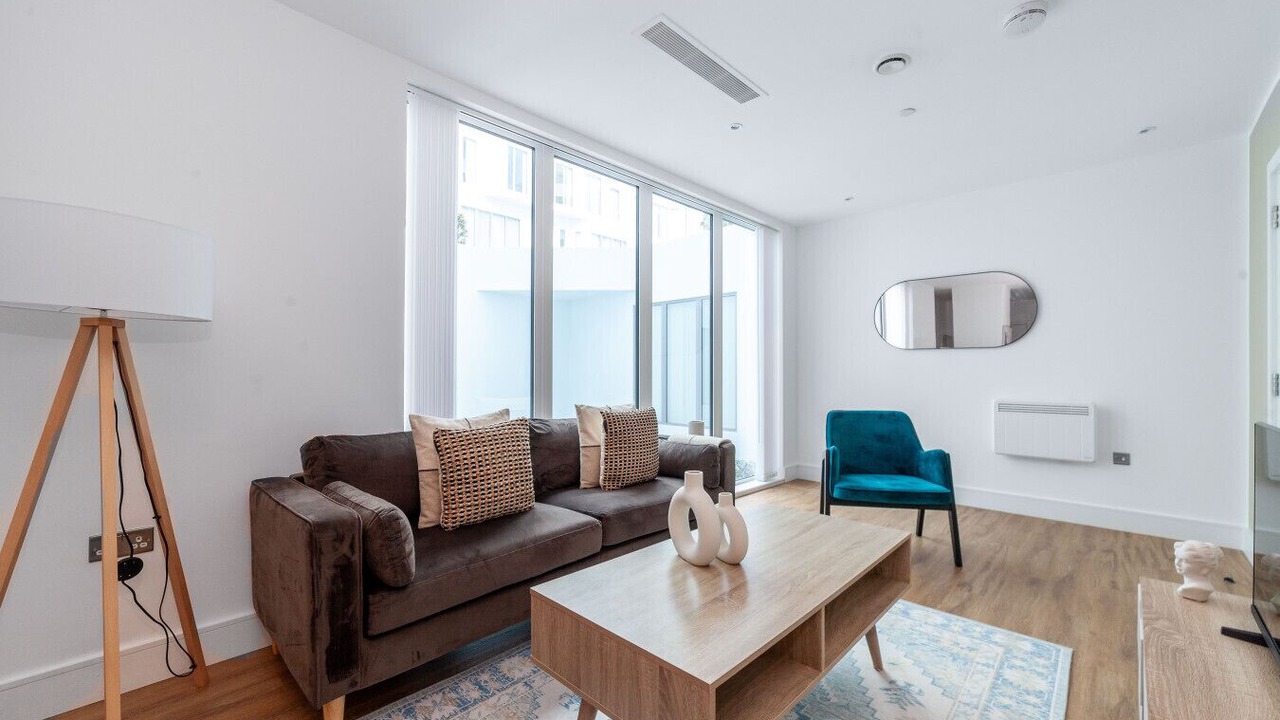 Photo of Livingroom in Hanger Hill