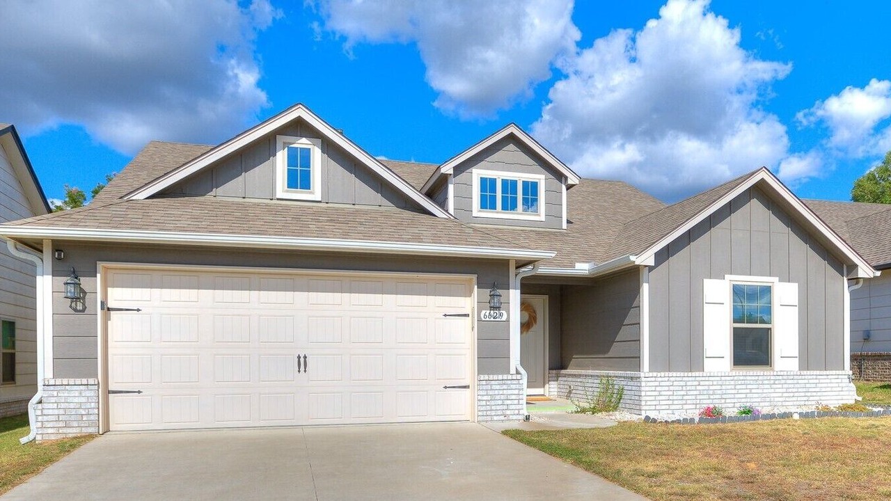 Photo of Others in Broken Arrow