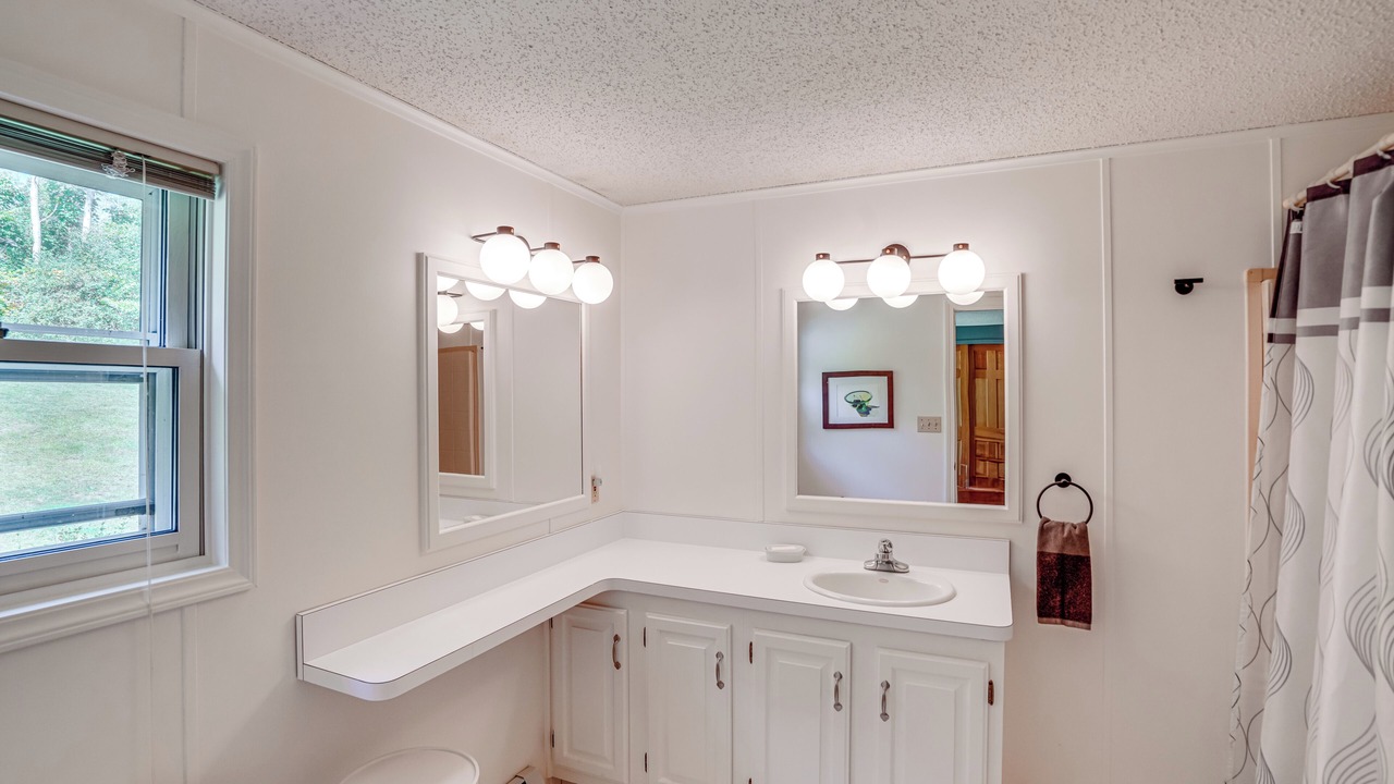 Photo of Bathroom in Hollowville