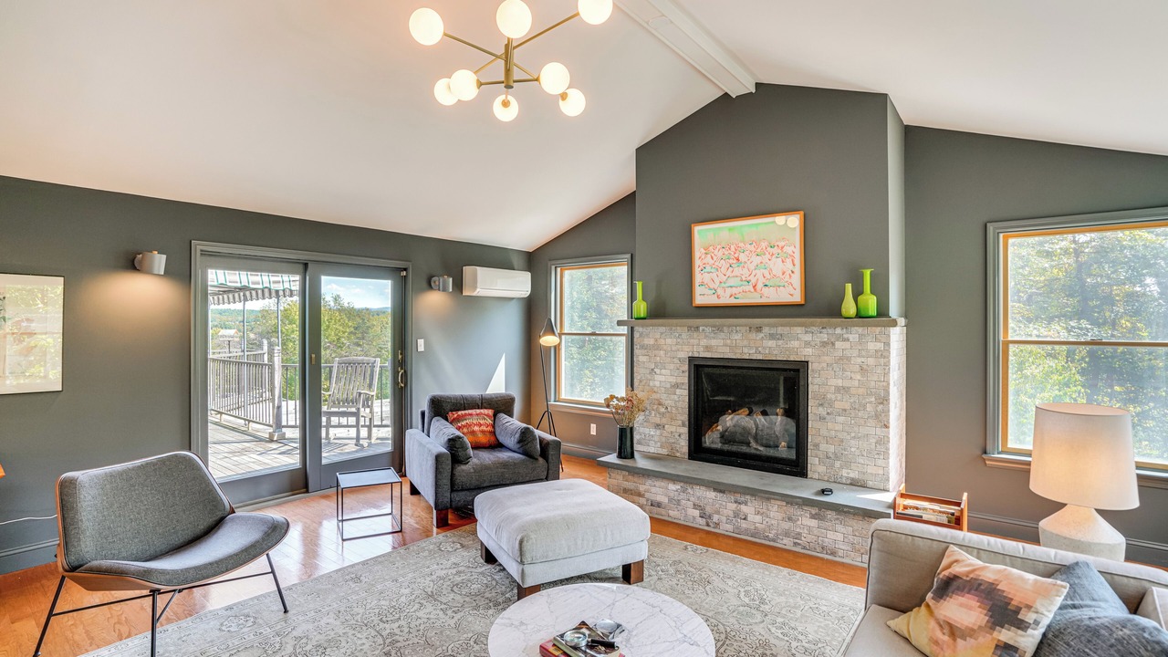 Photo of Others in Hollowville