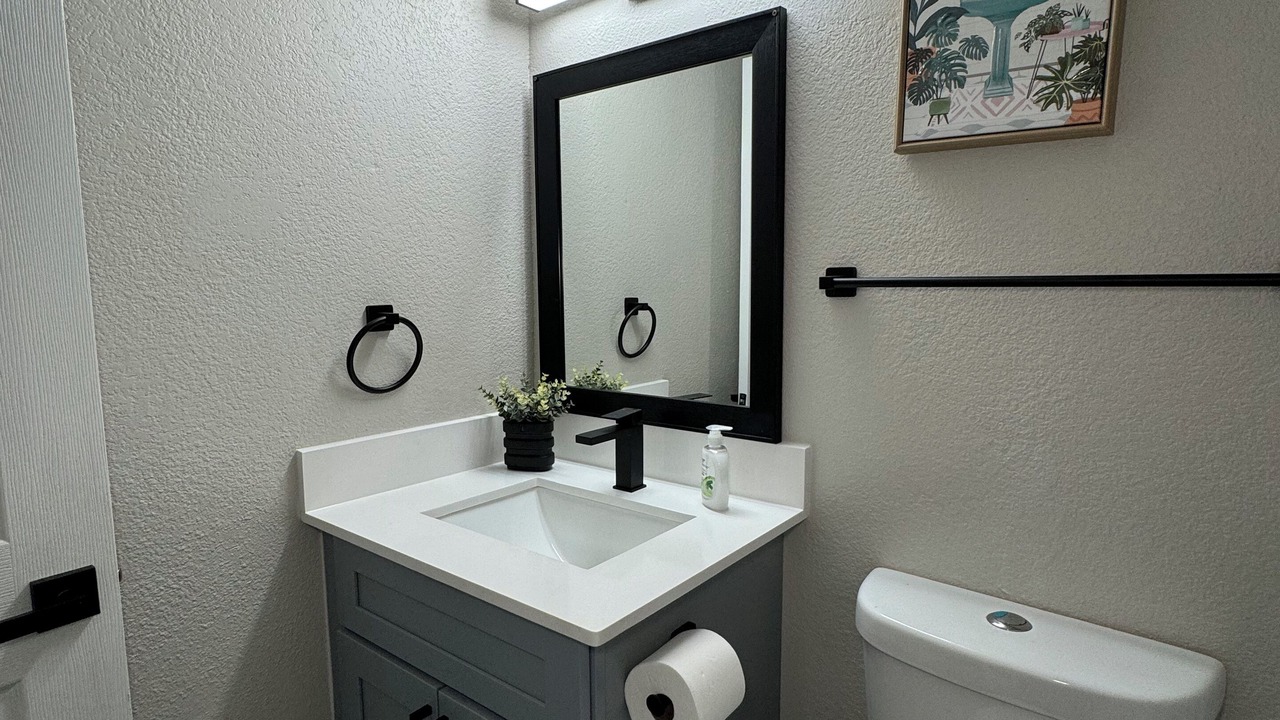 Photo of Bathroom in Park Central