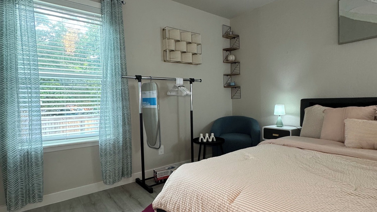 Photo of Bedroom in Park Central