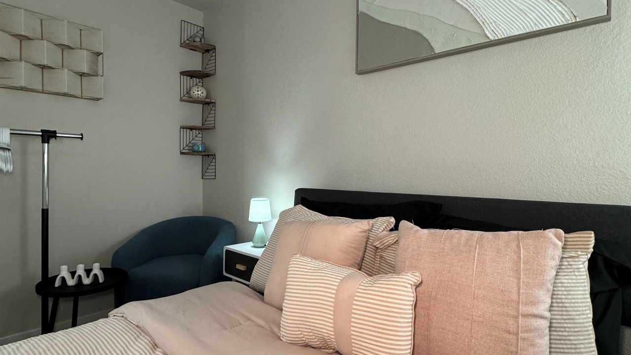Photo of Bedroom in Park Central