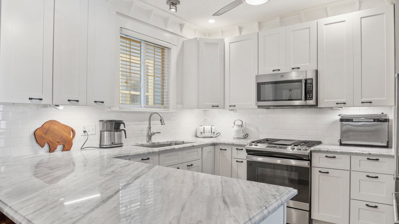 Photo of Kitchen in Front Park