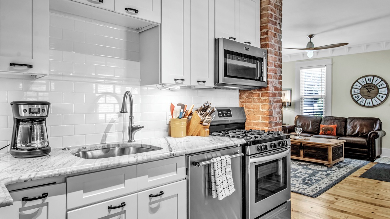 Photo of Kitchen in Front Park