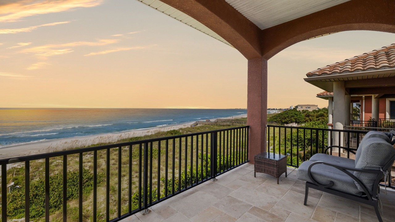 Photo of Patio Balcony in Sunset Beach