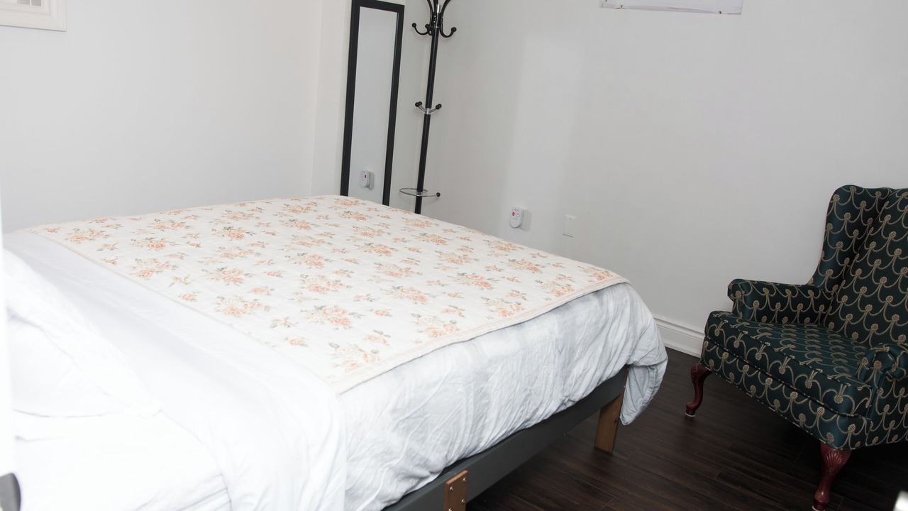 Photo of Bedroom in Richmond Hill