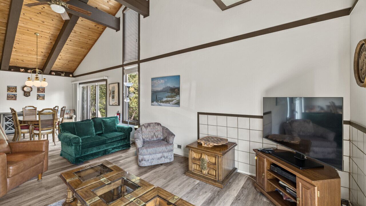 Photo of Livingroom in Lake Forest
