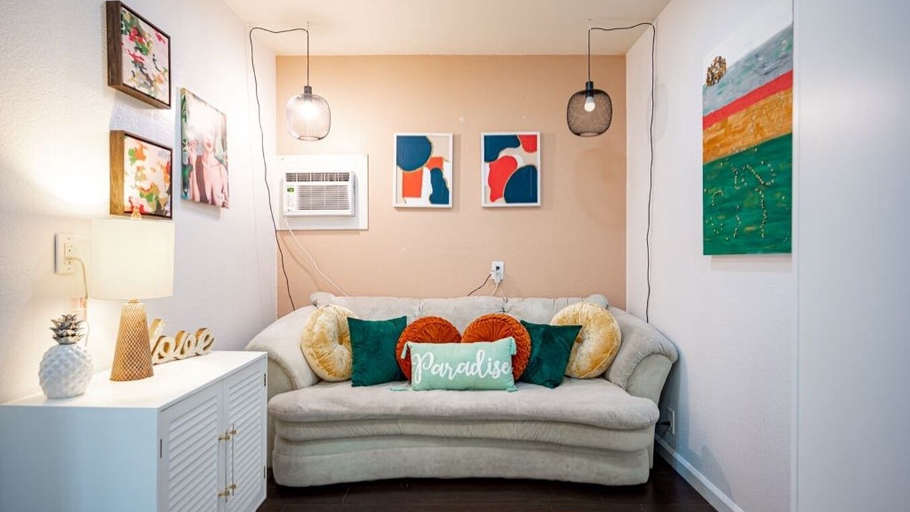 Photo of Livingroom in Rainbow Park