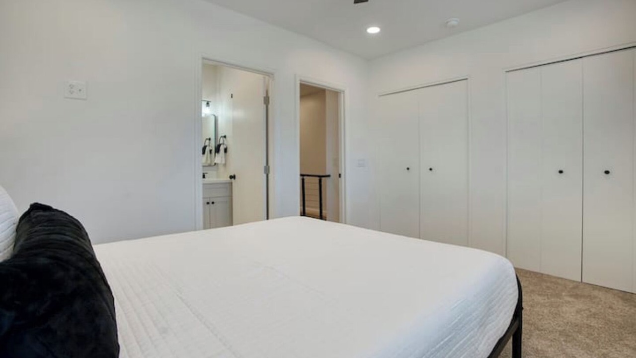 Photo of Bedroom in North Mountain