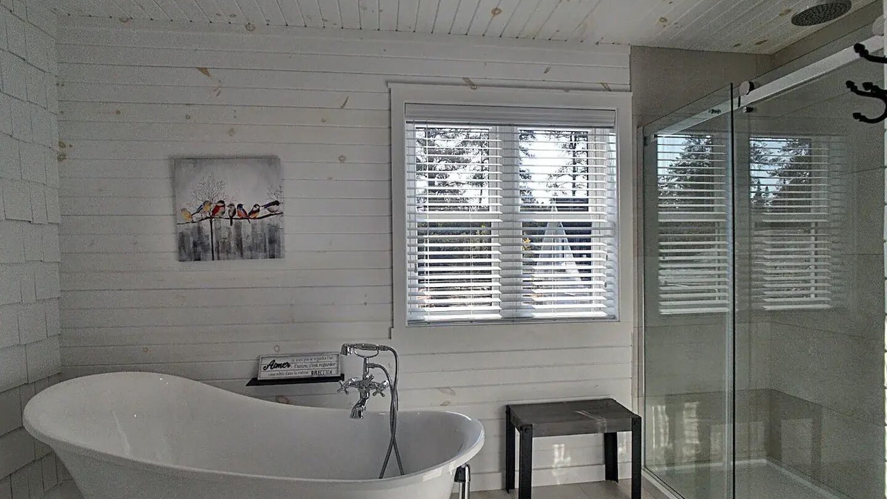 Photo of Bathroom in Saint Come