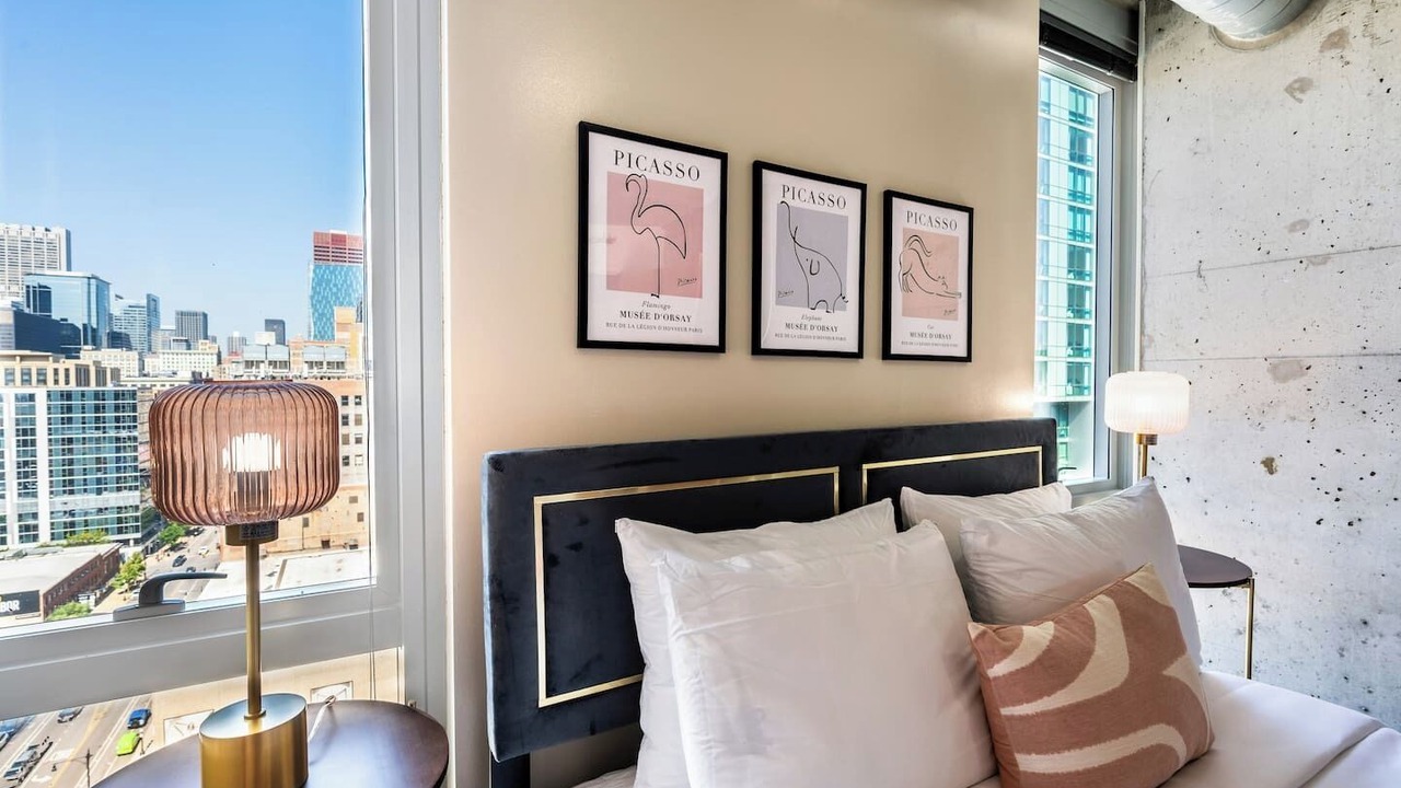 Photo of Bedroom in The Loop