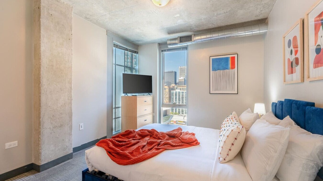 Photo of Bedroom in The Loop
