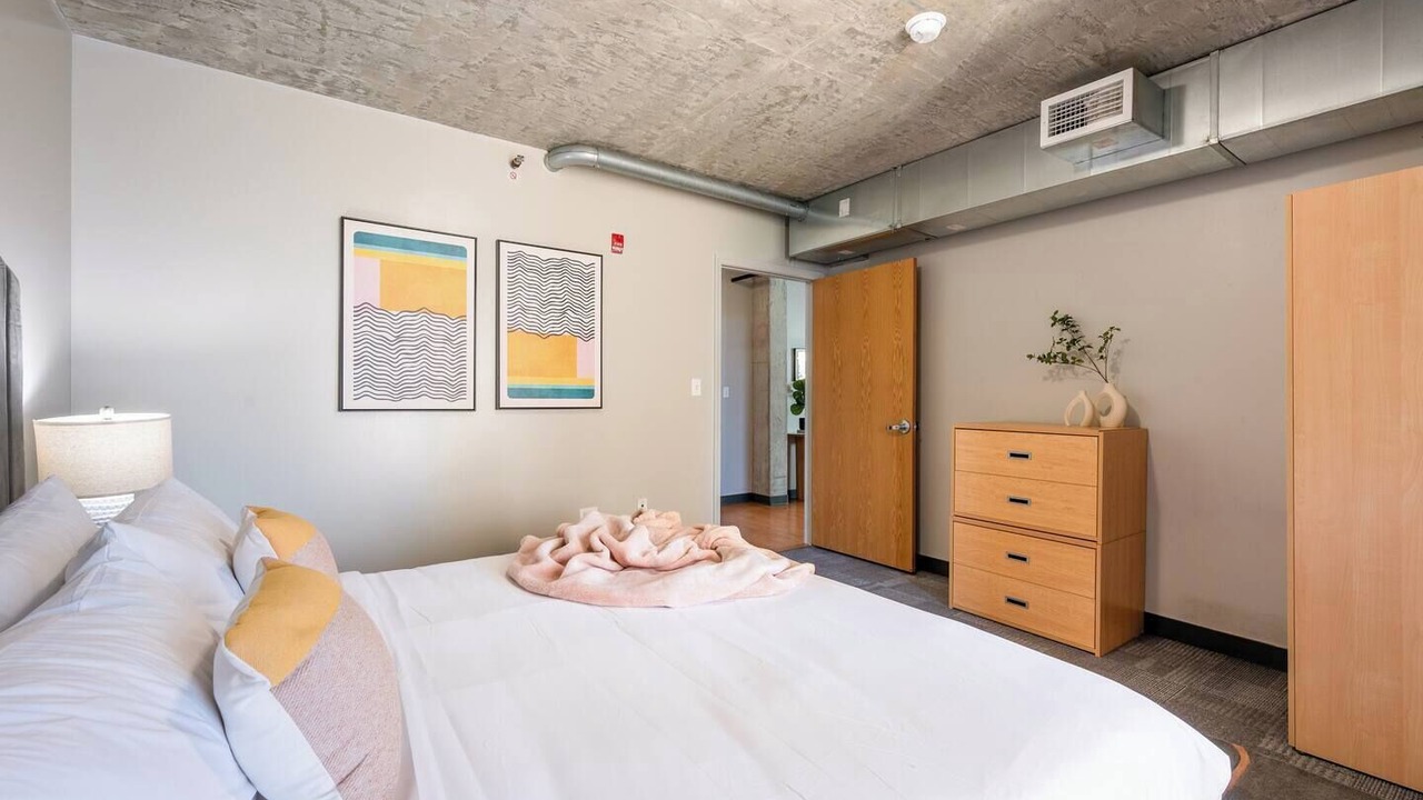 Photo of Bedroom in The Loop