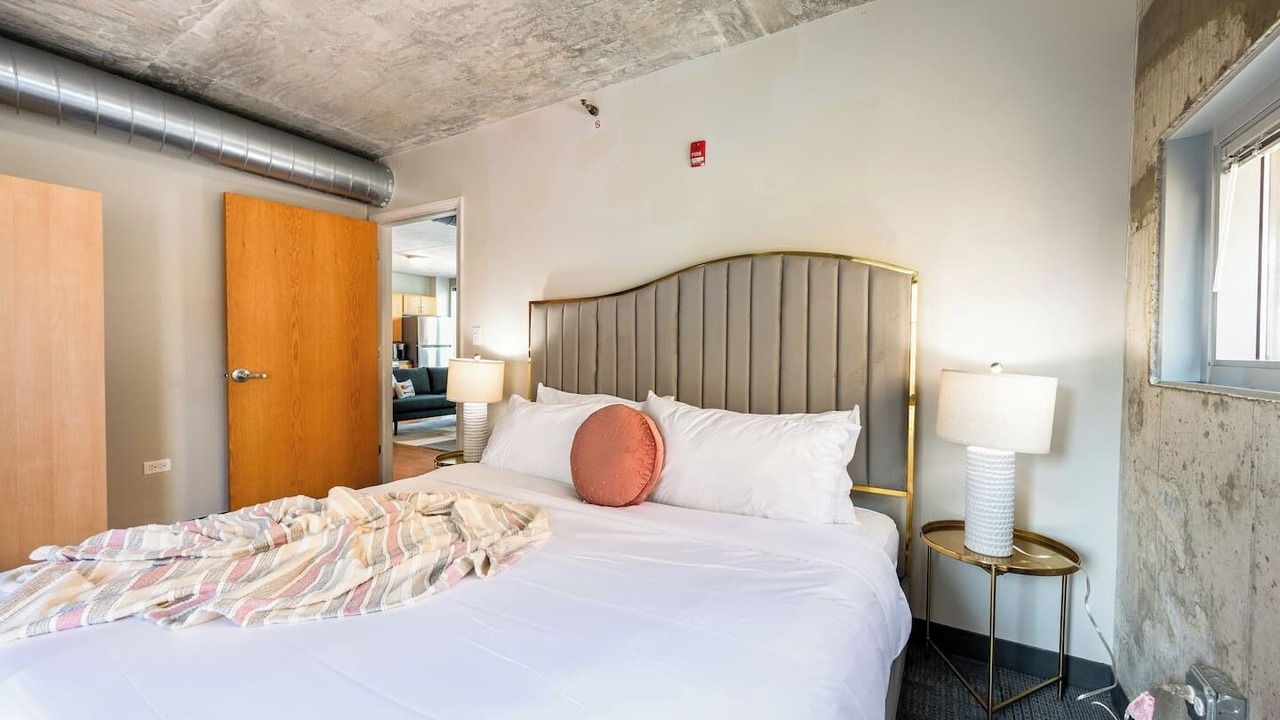 Photo of Bedroom in The Loop