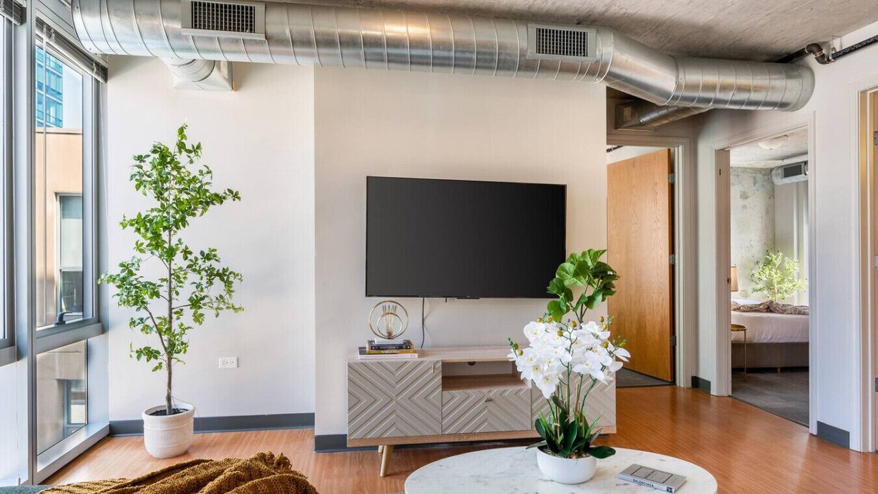 Photo of Others in The Loop