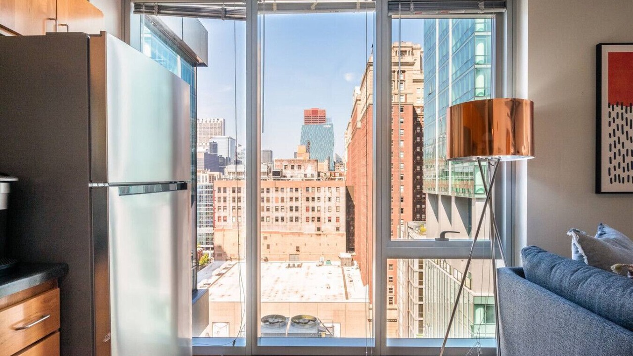 Photo of Others in The Loop