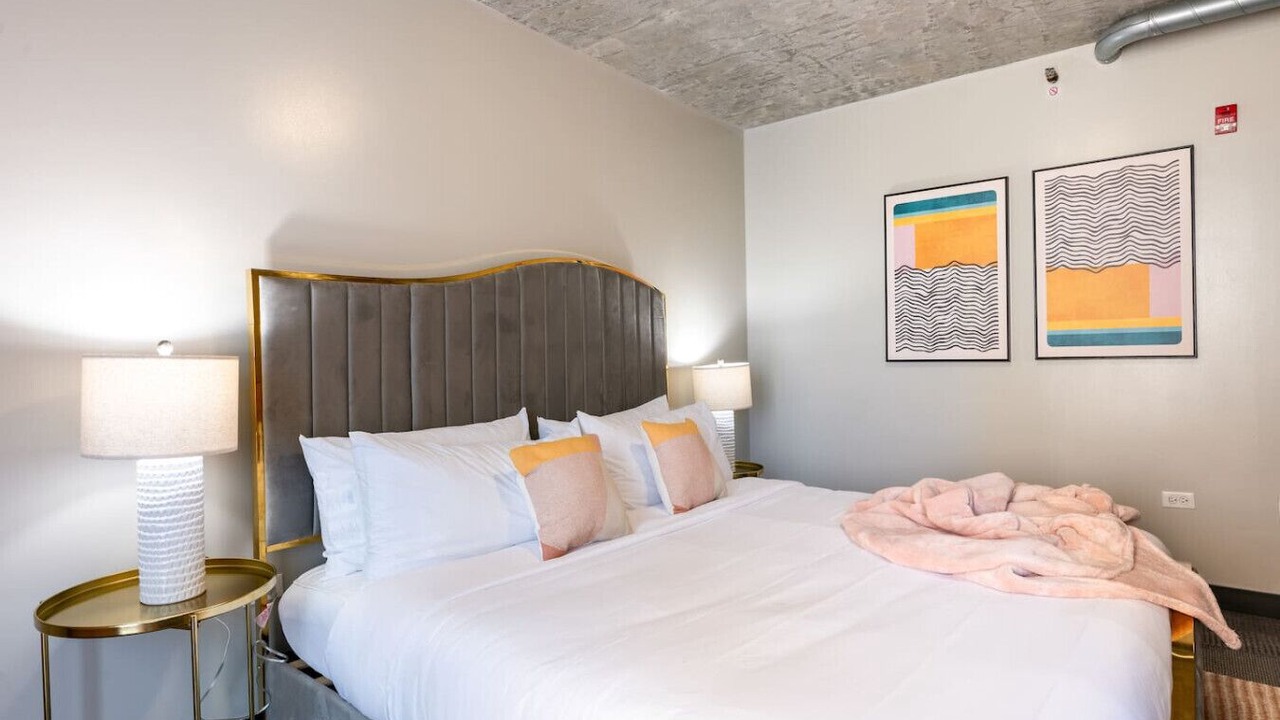 Photo of Bedroom in The Loop