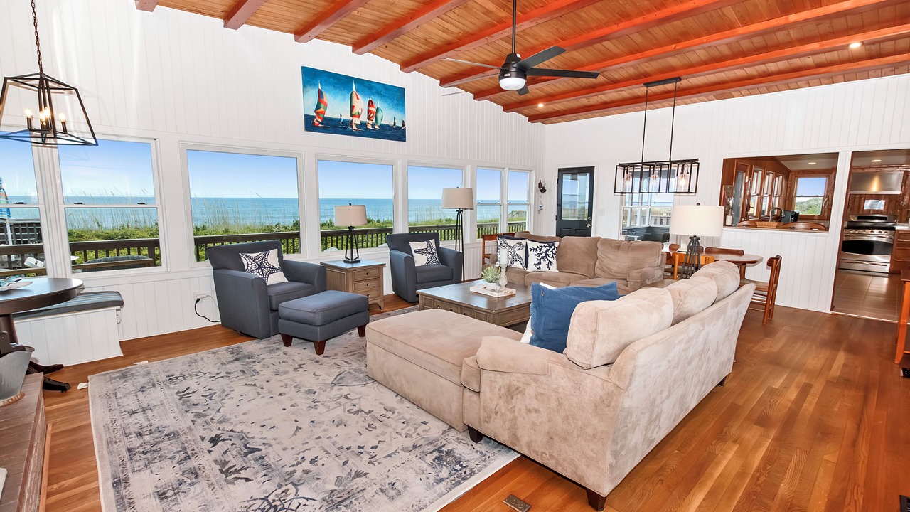 Photo of Livingroom in Southern Shores