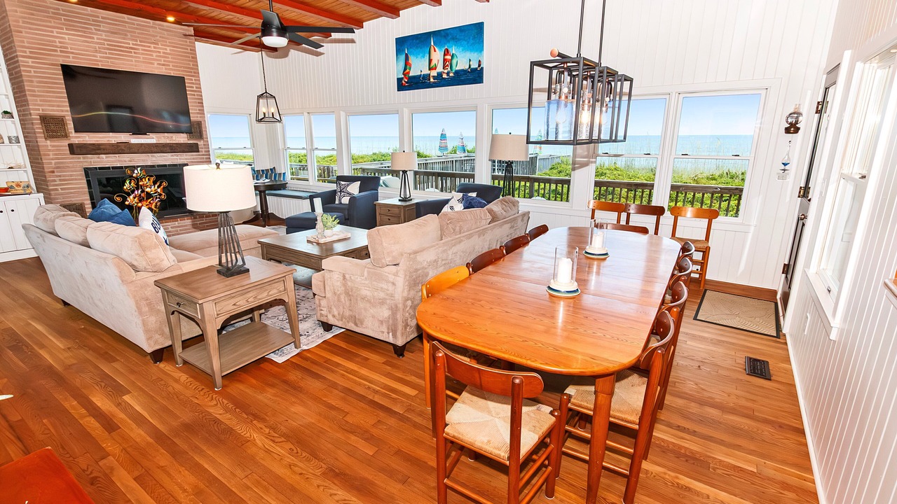 Photo of Livingroom in Southern Shores