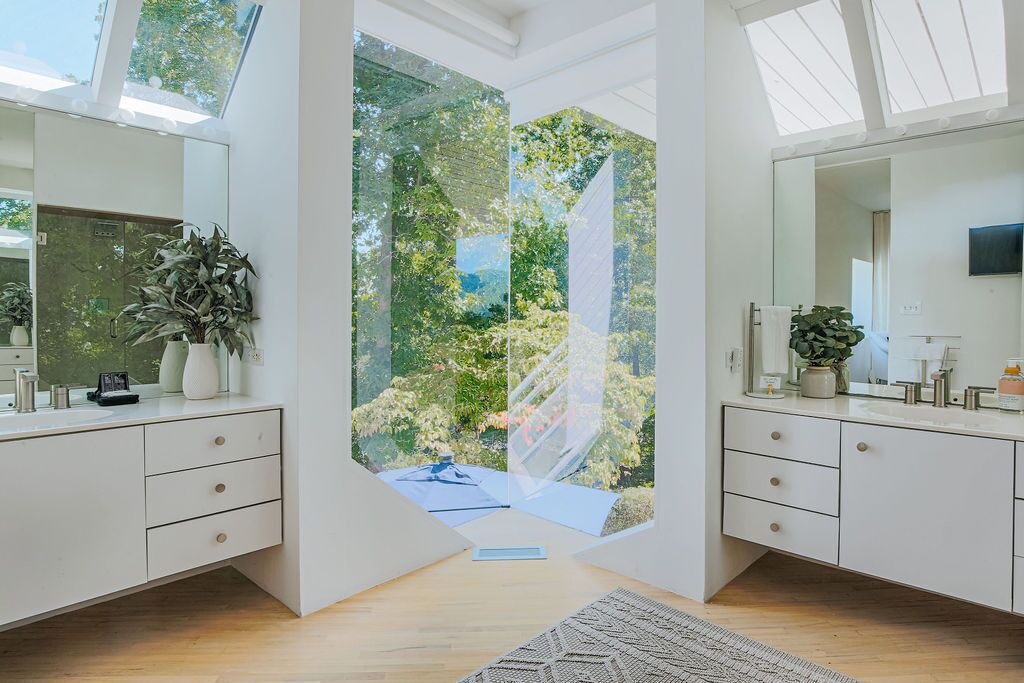Photo of Bathroom in Afton