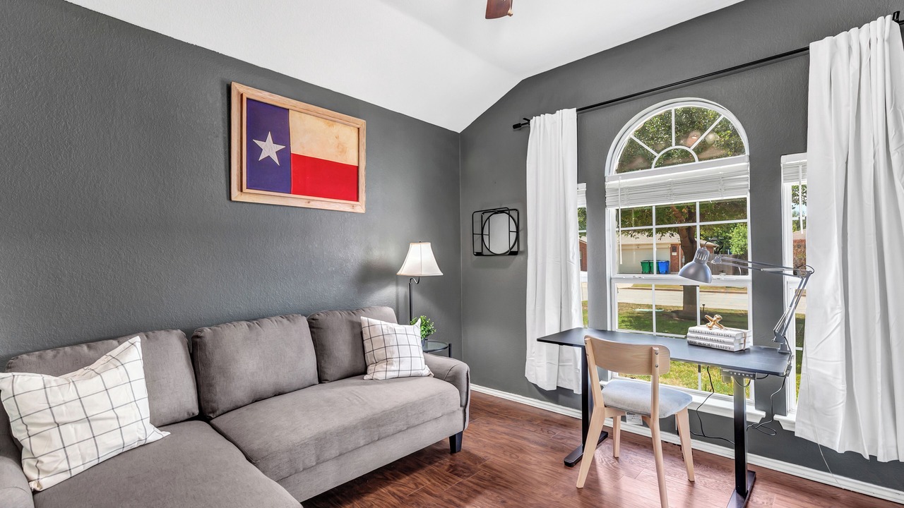 Photo of Livingroom in Taylor